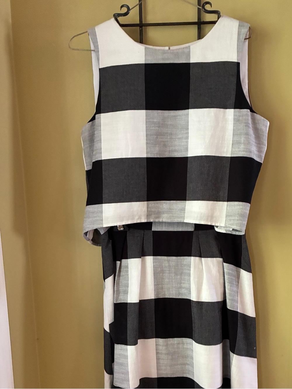 Top and skirt outfit classic